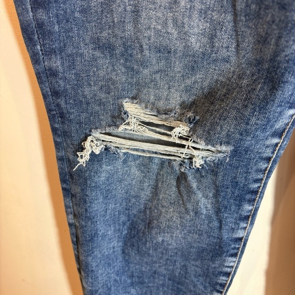GOOD AMERICAN Sz 14-18 Jeans Always Fits Distressed Wiskering Mid-Wash High Rise - Picture 3 of 12